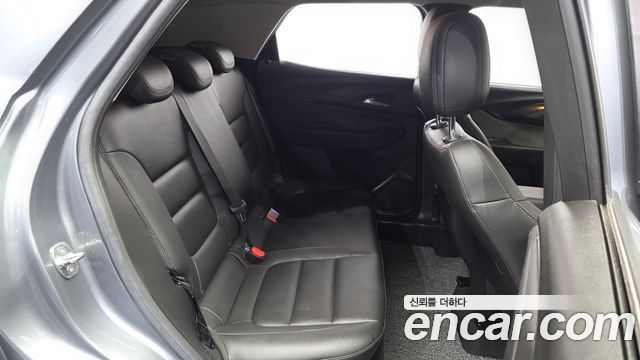 Chevrolet Korea Trailblazer 2022 — photo 17