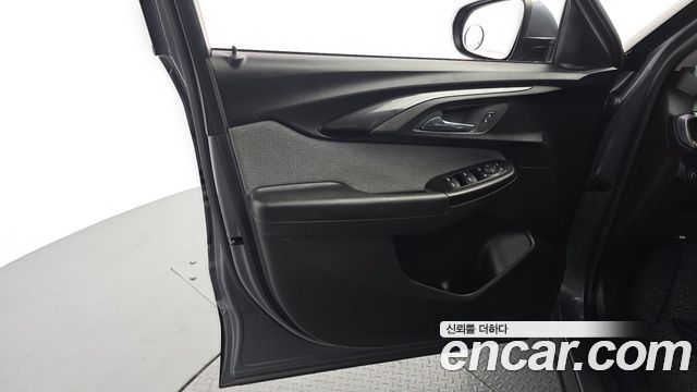 Chevrolet Korea Trailblazer 2022 — photo 14