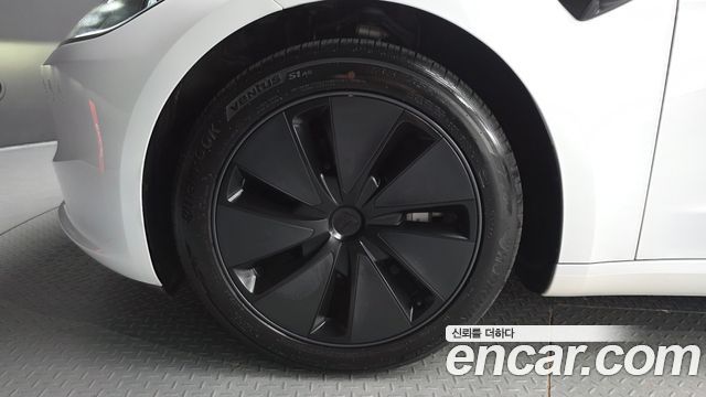Tesla Model 3 2024 — photo 5