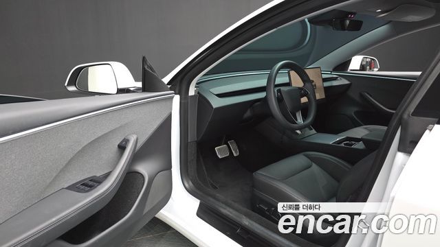 Tesla Model 3 2024 — photo 10