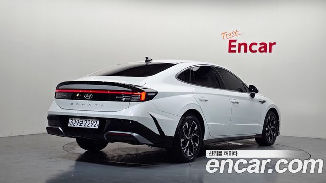 Hyundai Sonata 2024 — photo 2