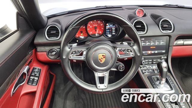 Porsche 718 2019 — photo 18