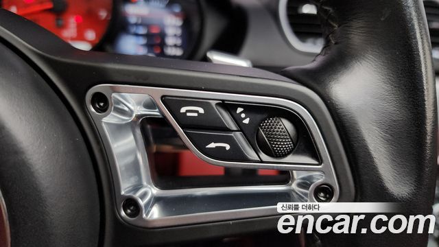 Porsche 718 2019 — photo 21