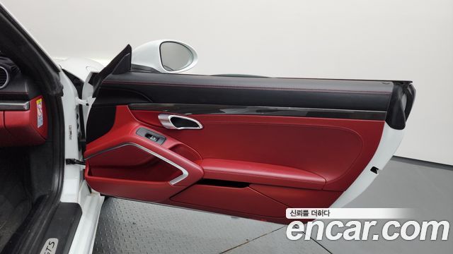 Porsche 718 2019 — photo 14