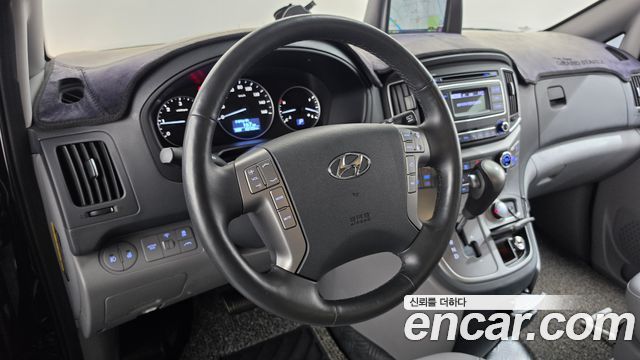 Hyundai Starex 2021 — photo 21