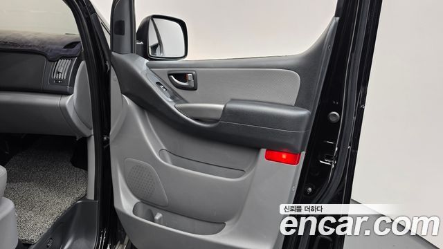 Hyundai Starex 2021 — photo 14