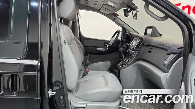 Hyundai Starex 2021 — photo 16
