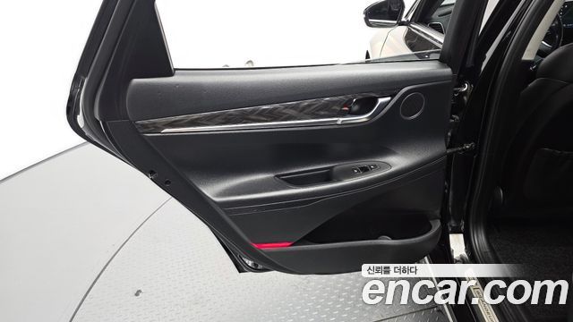 Hyundai Grandeur 2018 — photo 15