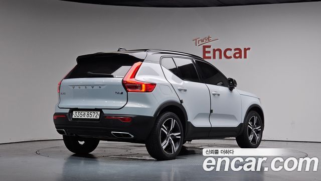 Volvo XC40 2020 — photo 2