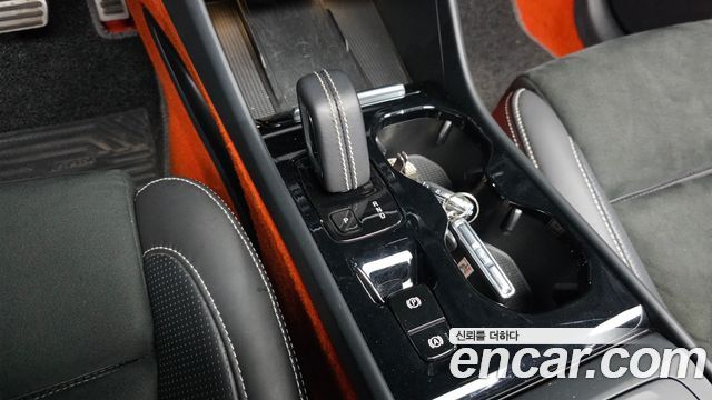 Volvo XC40 2020 — photo 12
