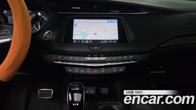 Cadillac XT4 2023 — photo 14
