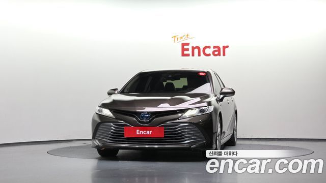 Toyota Camry 2018 — photo 3