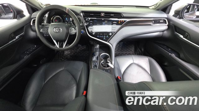 Toyota Camry 2018 — photo 7