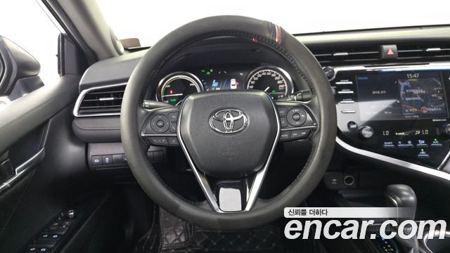 Toyota Camry 2018 — photo 13