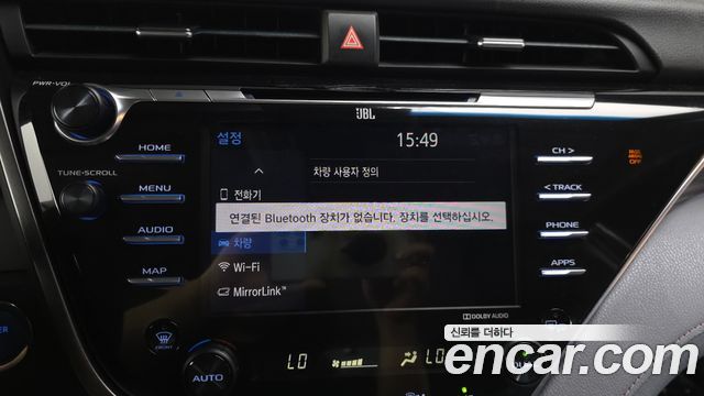 Toyota Camry 2018 — photo 17