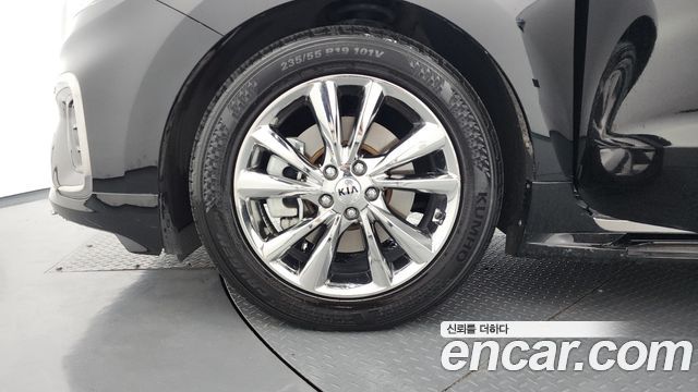 Kia Canival 2020 — photo 5
