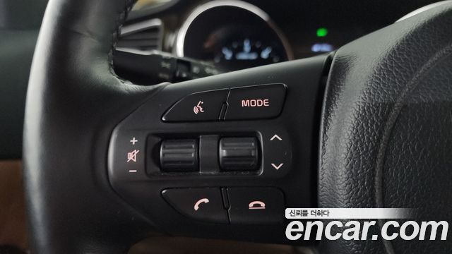 Kia Canival 2020 — photo 24