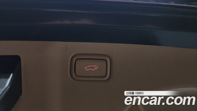 Kia Canival 2020 — photo 25