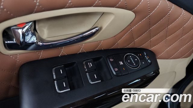 Kia Canival 2020 — photo 30