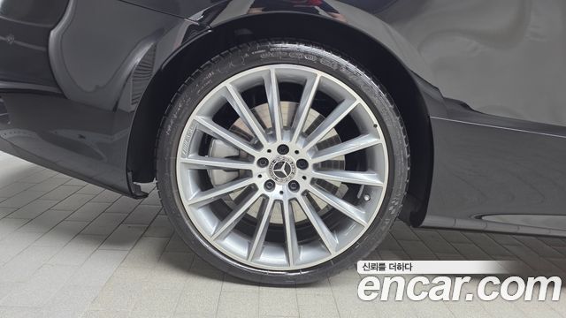 Mercedes-Benz E-Class 2023 — photo 5