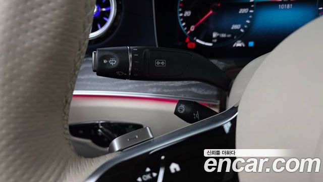 Mercedes-Benz E-Class 2023 — photo 26