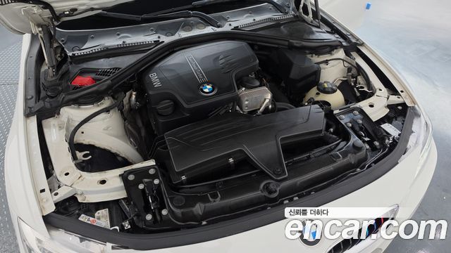 BMW 3-Series 2016 — photo 6