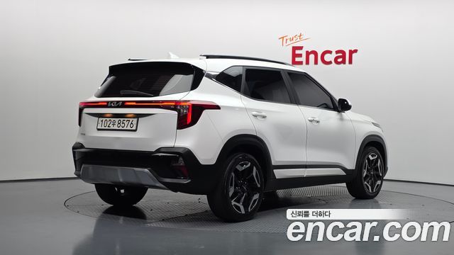 Kia Seltos 2023 — photo 2