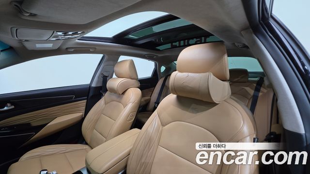 Kia K7 2020 — photo 17