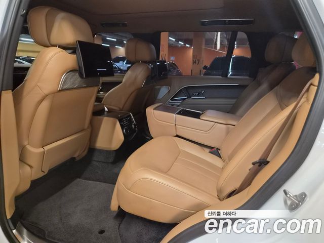 Land Rover Range Rover 2023 — photo 7