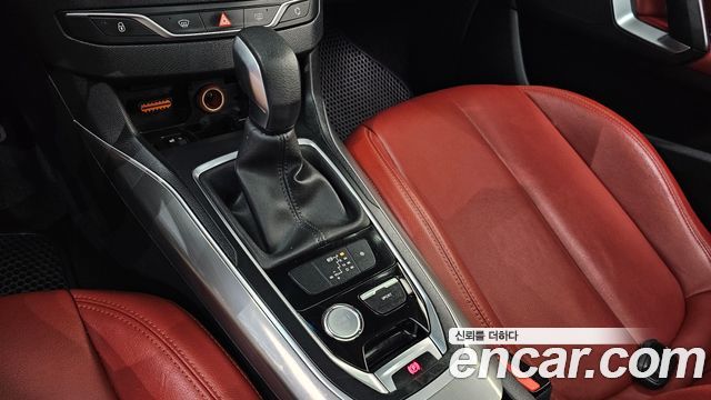 Peugeot 308 2015 — photo 9