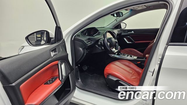 Peugeot 308 2015 — photo 10
