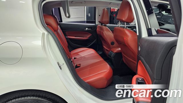 Peugeot 308 2015 — photo 11