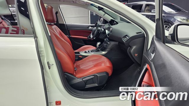 Peugeot 308 2015 — photo 12