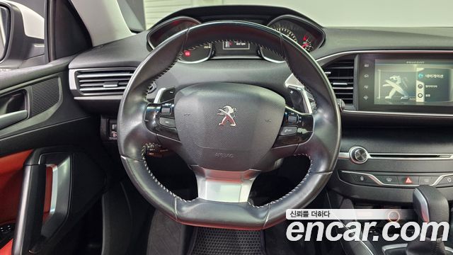 Peugeot 308 2015 — photo 13