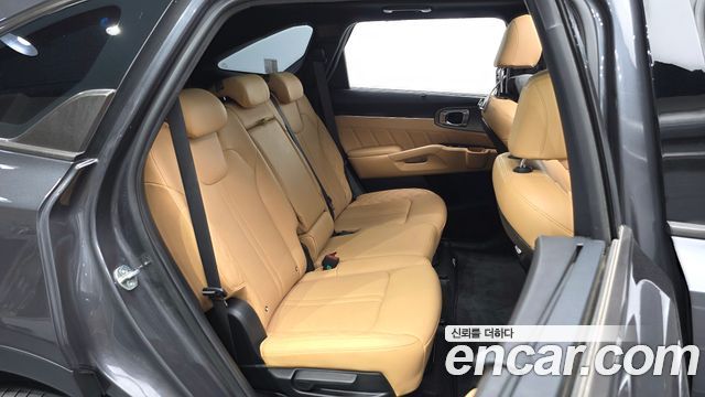 Kia Sorento 2023 — photo 17