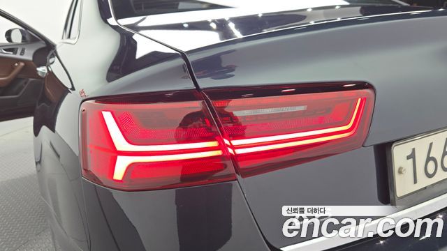 Audi A6 2018 — photo 9