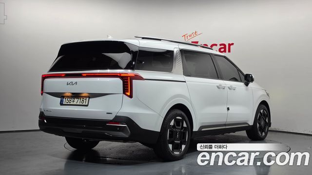 Kia Canival 2024 — photo 2