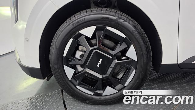 Kia Canival 2024 — photo 5