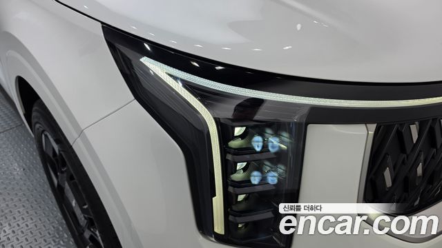 Kia Canival 2024 — photo 8