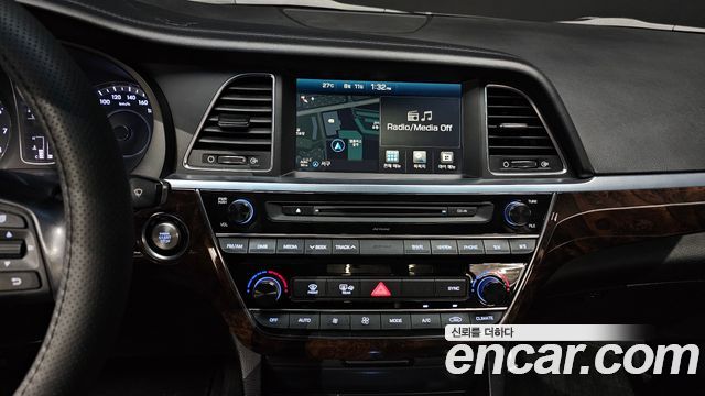 Hyundai Aslan 2016 — photo 15