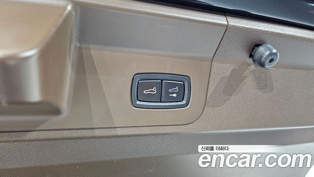 Porsche Panamera 2018 — photo 26