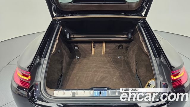 Porsche Panamera 2018 — photo 29