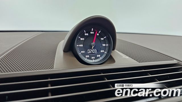 Porsche Panamera 2018 — photo 30