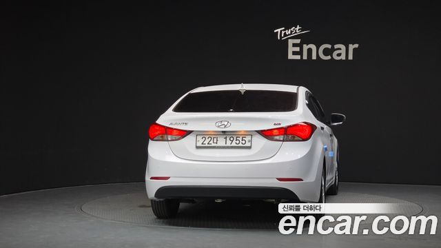 Hyundai AVANTE 2015 — photo 4