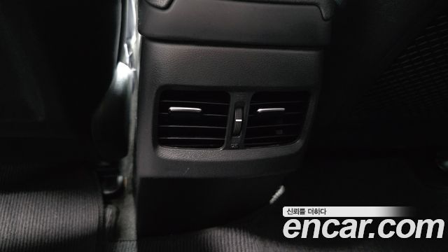 Hyundai AVANTE 2015 — photo 26