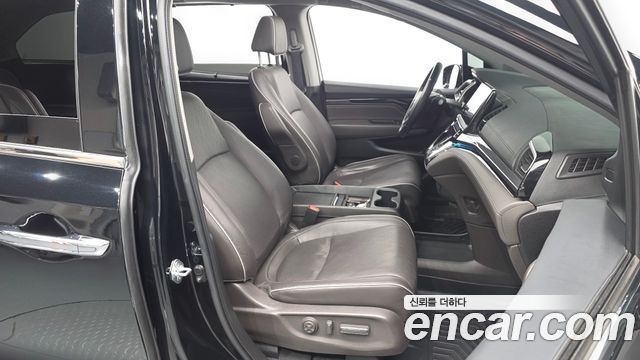 Honda Odyssey 2022 — photo 16