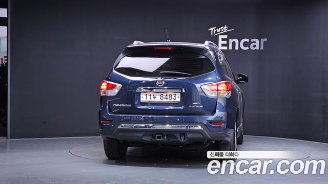 Nissan Pathfinder 2015 — photo 4