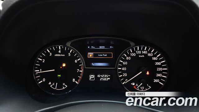 Nissan Pathfinder 2015 — photo 8