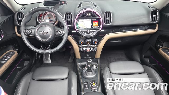 Mini Countryman 2020 — photo 10