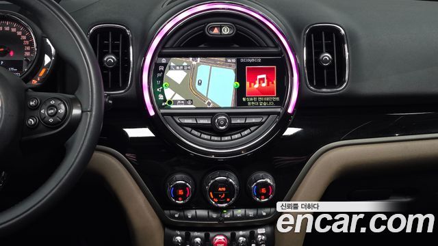 Mini Countryman 2020 — photo 19